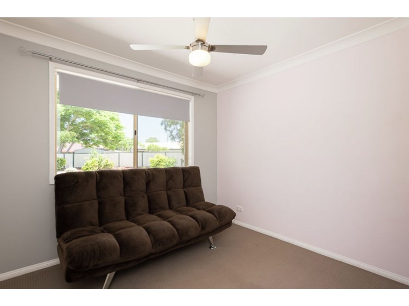 2/23 Kevin Grove, Caboolture South QLD 4510