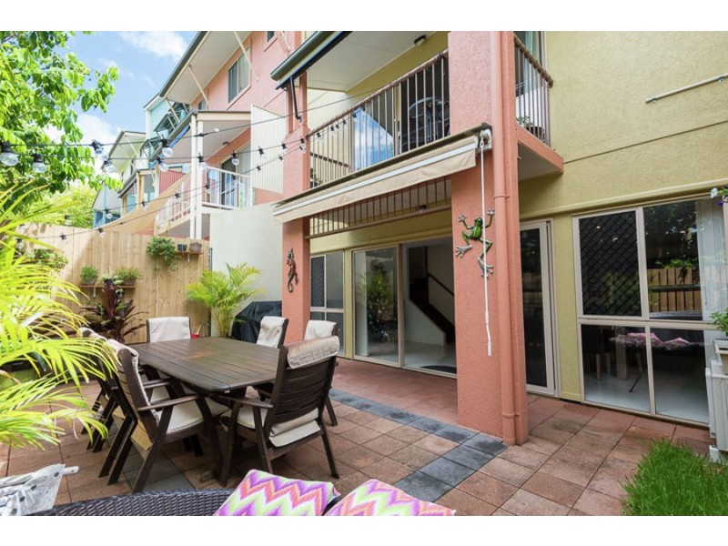 110/1 Poinsettia Court, Mooloolaba QLD 4557