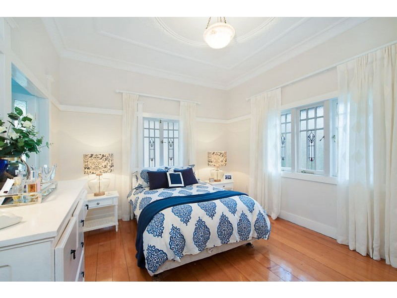 30 Nicklin Street, Coorparoo QLD 4151