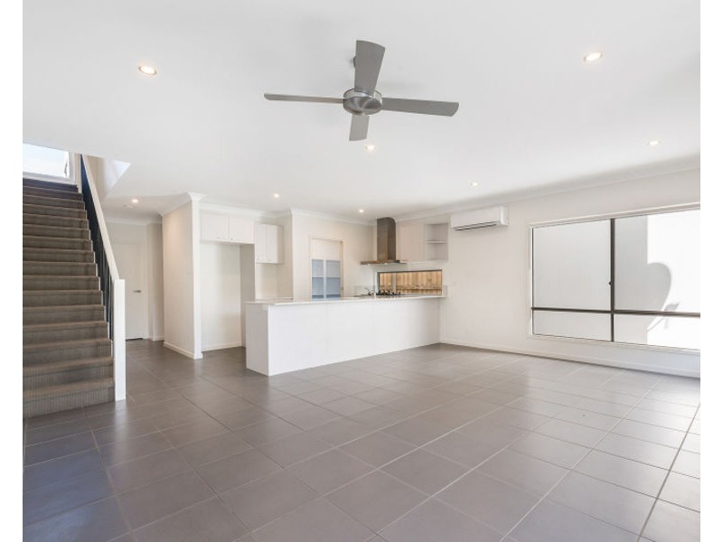 4 Viridian Circuit, Birtinya QLD 4575