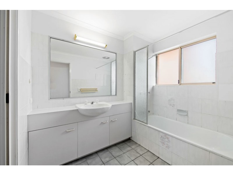 11/2 Camfield St, Alexandra Headland QLD 4572