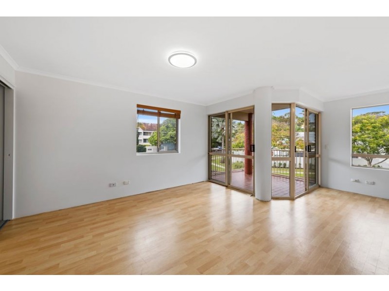 11/2 Camfield St, Alexandra Headland QLD 4572