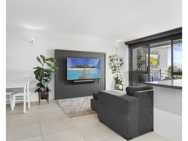 4/124 Buderim Ave, Alexandra Headland QLD 4572