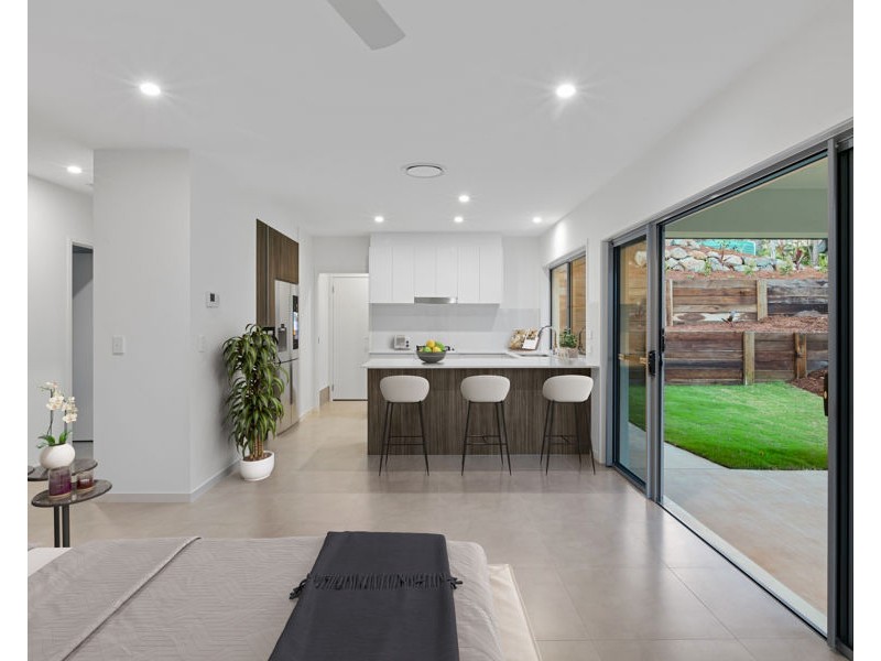 9 Apple Gum Place, Palmview QLD 4553