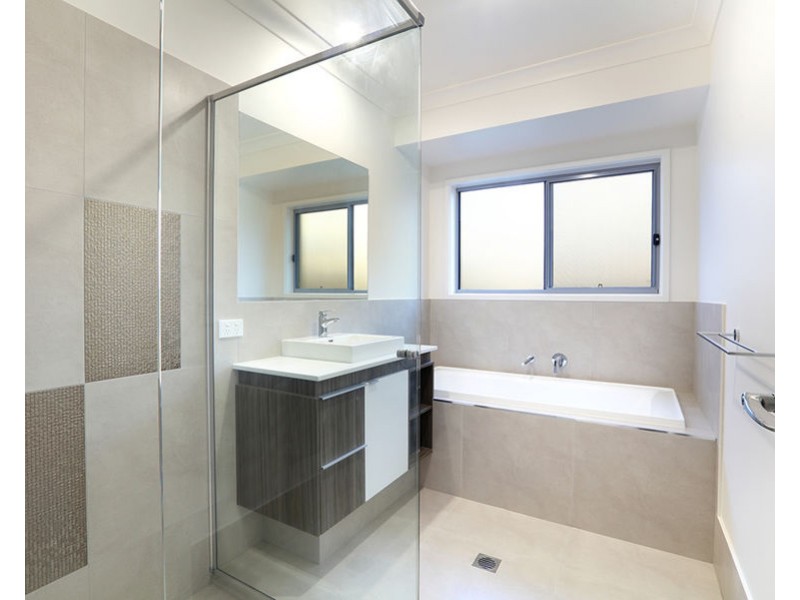 9 Apple Gum Place, Palmview QLD 4553