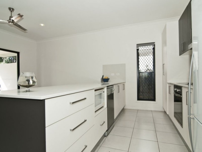 2/ 11 Allamanda Avenue, Buderim QLD 4556