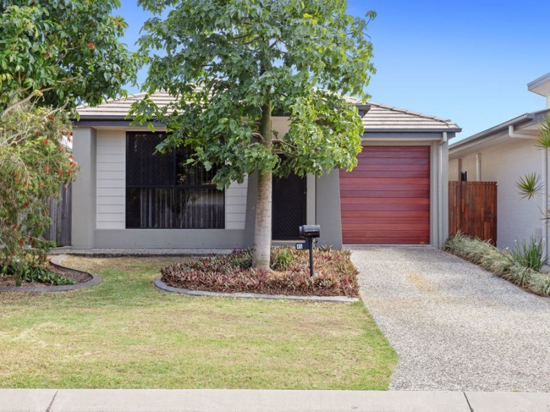 45 Riviera Crs, North Lakes QLD 4509