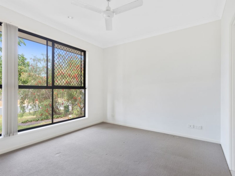 45 Riviera Crs, North Lakes QLD 4509