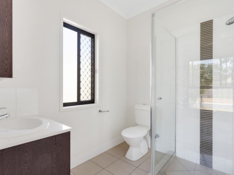 45 Riviera Crs, North Lakes QLD 4509