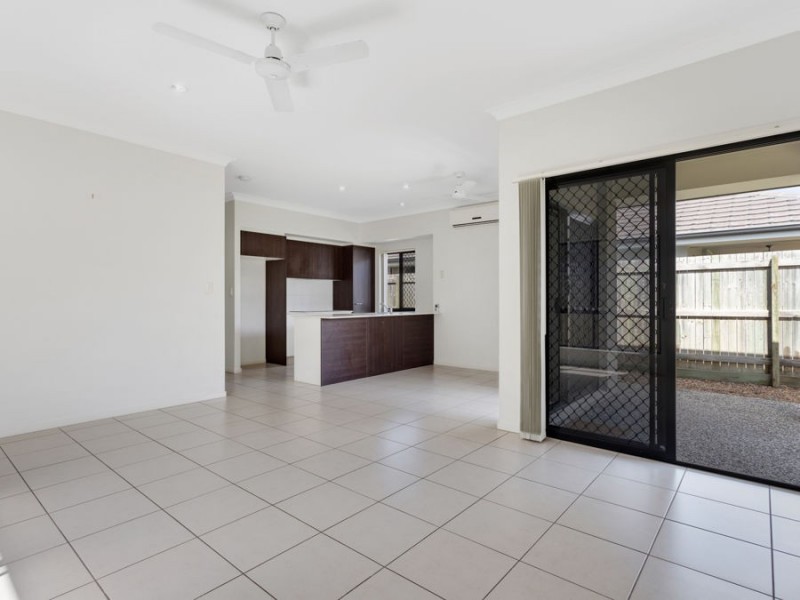 45 Riviera Crs, North Lakes QLD 4509