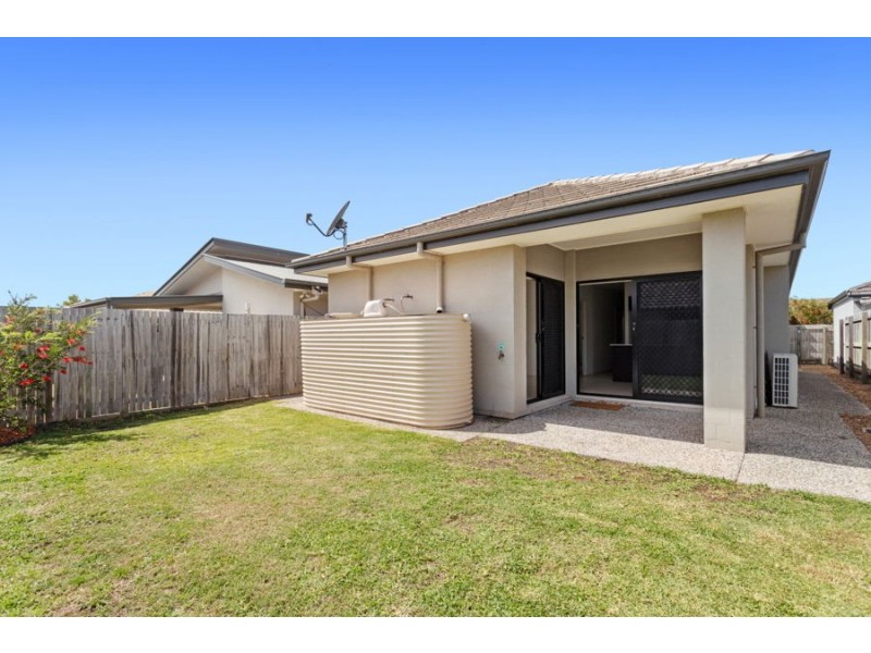 45 Riviera Crs, North Lakes QLD 4509