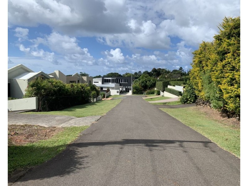 2/1 Riverview Ave, Buderim QLD 4556