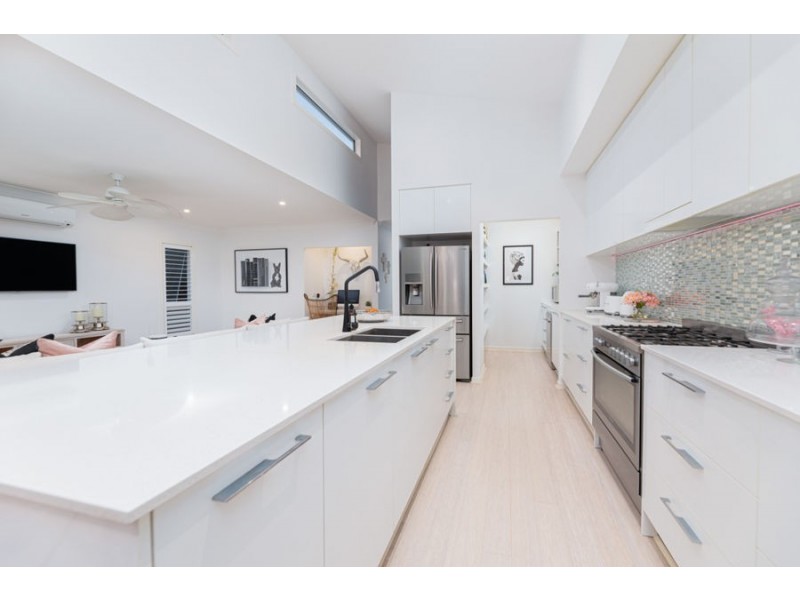 25 Rose Street, Godwin Beach QLD 4511