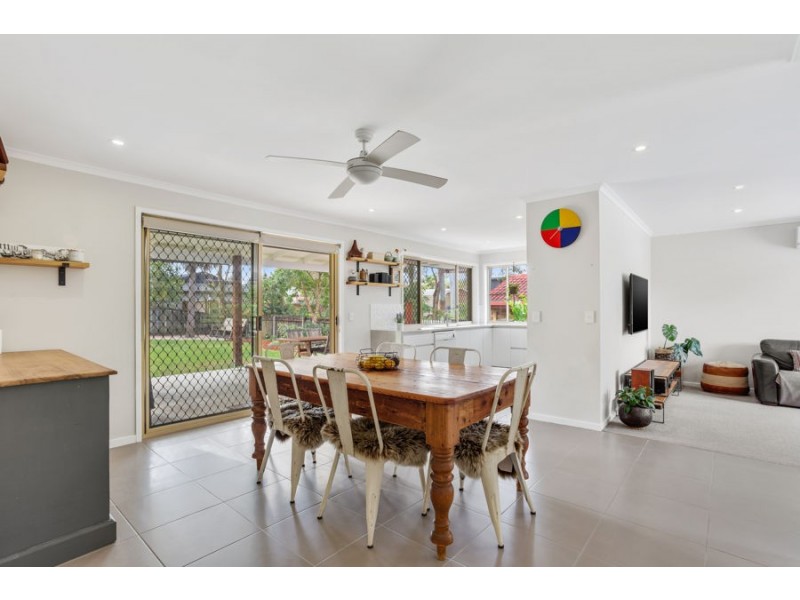 21 Crestmont Drive, Buderim QLD 4556