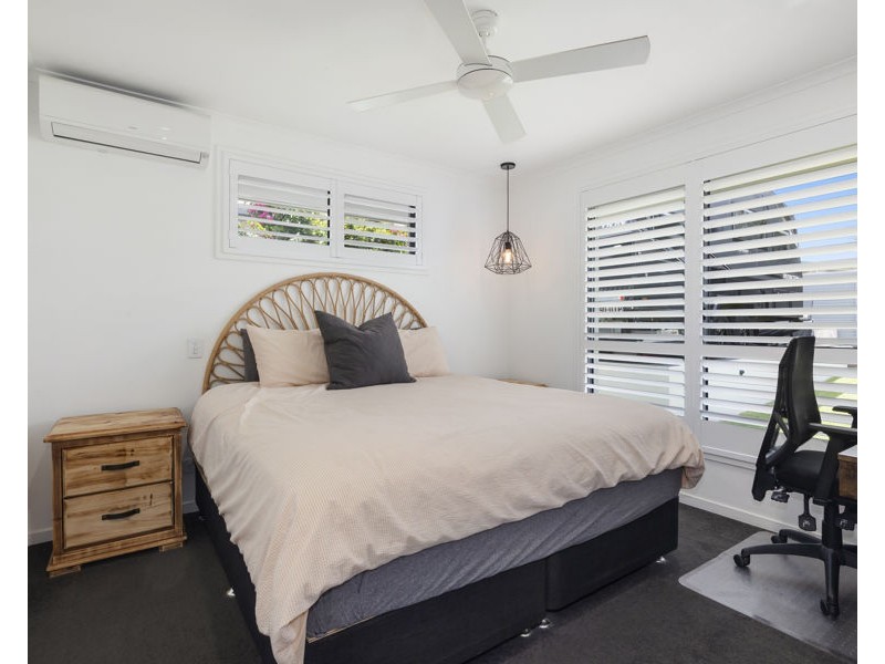 42 Yorlambu Parade, Maroochydore QLD 4558