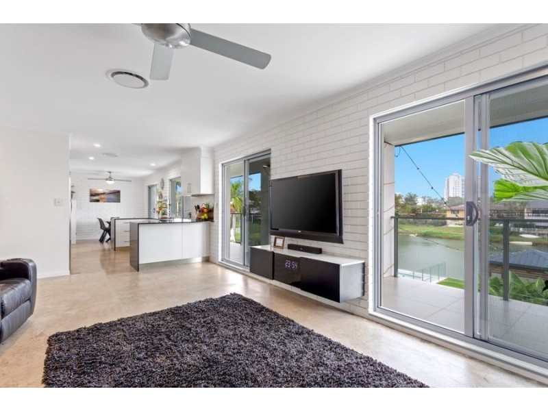 11 Moondarra Crescent, Mooloolaba QLD 4557