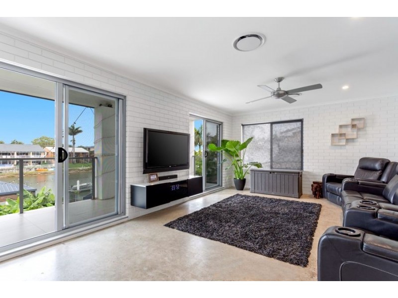 11 Moondarra Crescent, Mooloolaba QLD 4557