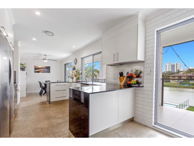 11 Moondarra Crescent, Mooloolaba QLD 4557