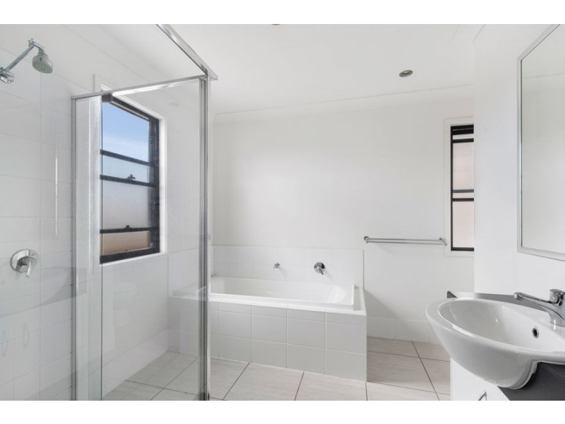 17 Saint Claire Street, Maroochydore QLD 4558