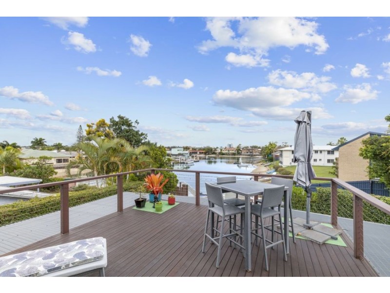 28 Amarina Ave, Mooloolaba QLD 4557
