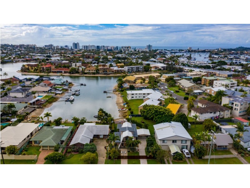 28 Amarina Ave, Mooloolaba QLD 4557