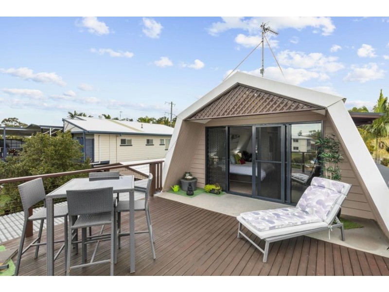 28 Amarina Ave, Mooloolaba QLD 4557