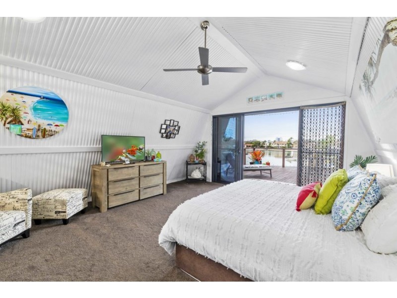 28 Amarina Ave, Mooloolaba QLD 4557