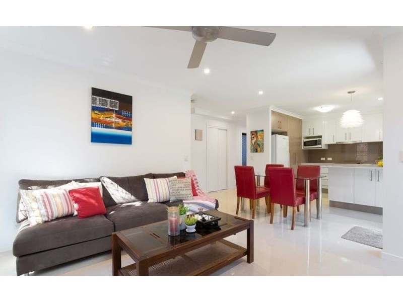 4/7 McAneny St, Redcliffe QLD 4020