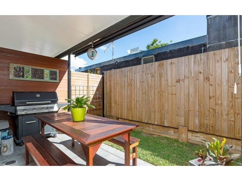4/7 McAneny St, Redcliffe QLD 4020