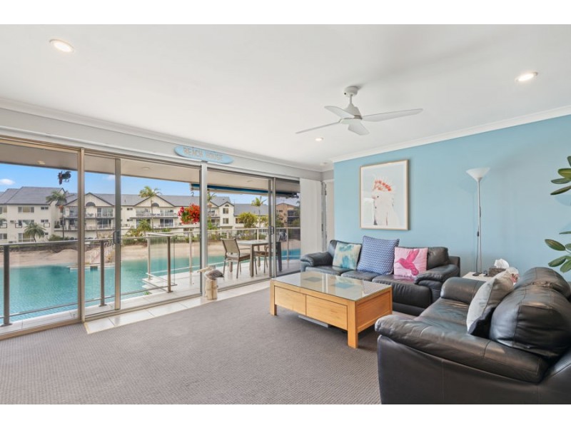 11 20-22 Woomba Place, Mooloolaba QLD 4557