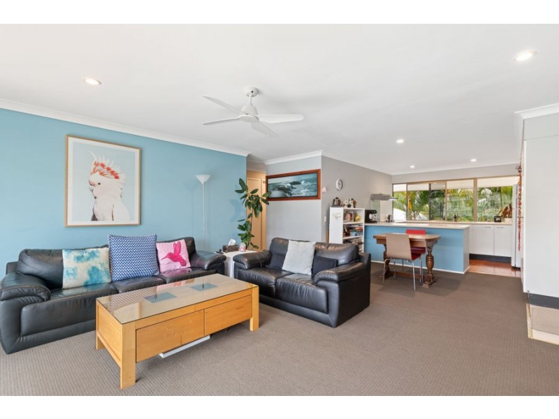 11 20-22 Woomba Place, Mooloolaba QLD 4557