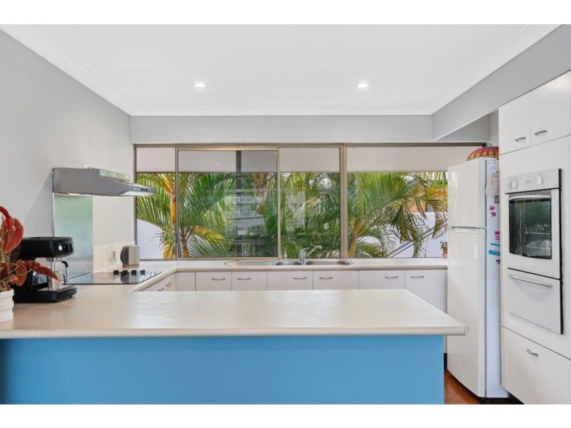 11 20-22 Woomba Place, Mooloolaba QLD 4557