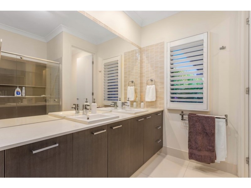 1 Blade Court, Birtinya QLD 4575