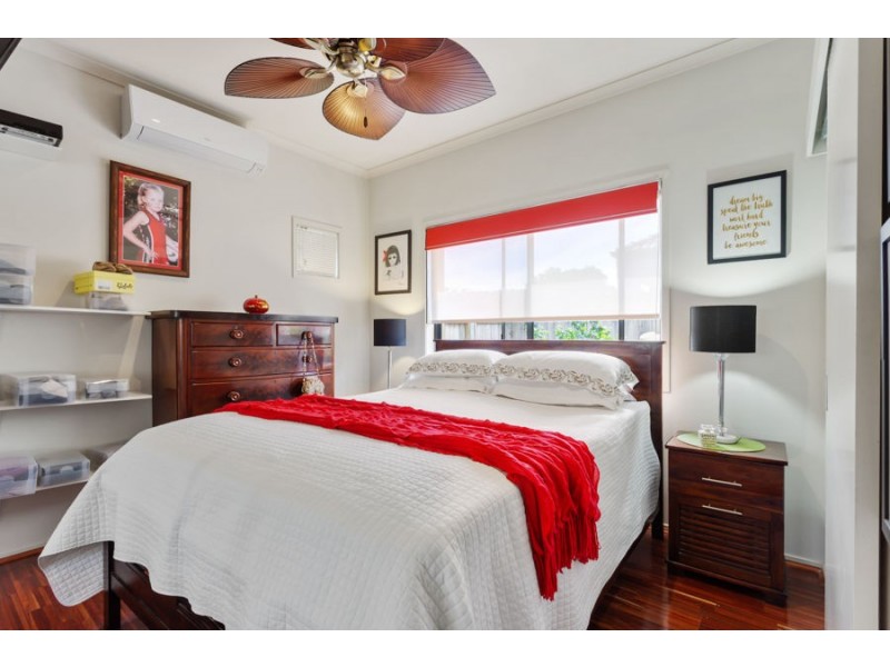 2 Flores Street, Parrearra QLD 4575