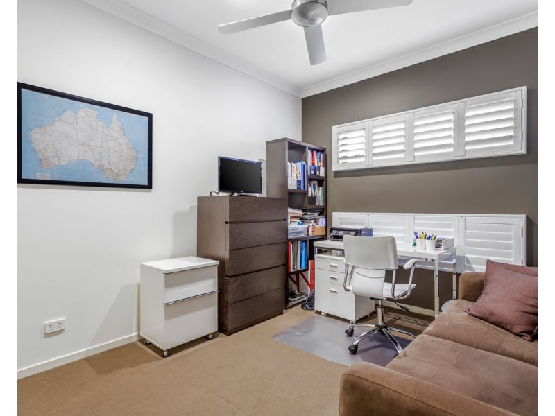 1 Blade Court, Birtinya QLD 4575