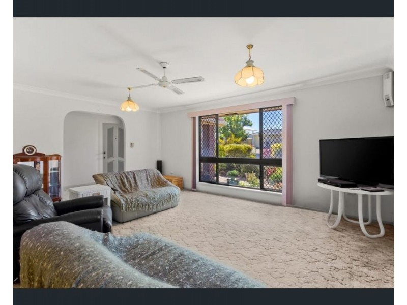 67 Brentwood ave, Mooloolaba QLD 4557