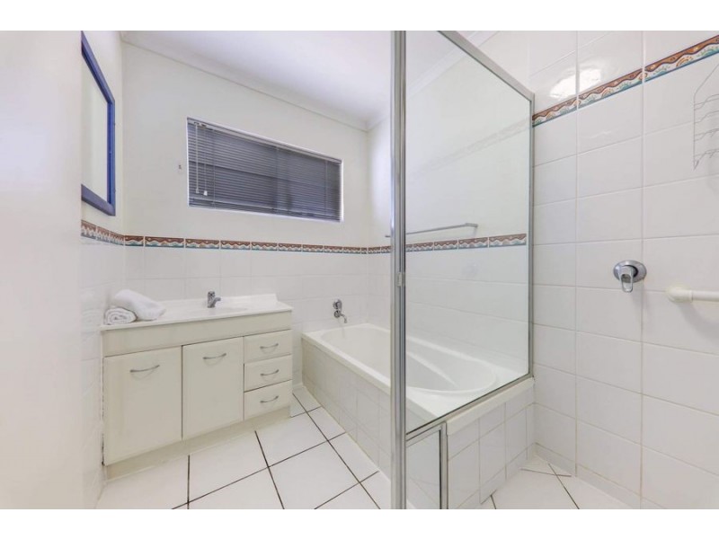 1/4 Buna St, Maroochydore QLD 4558