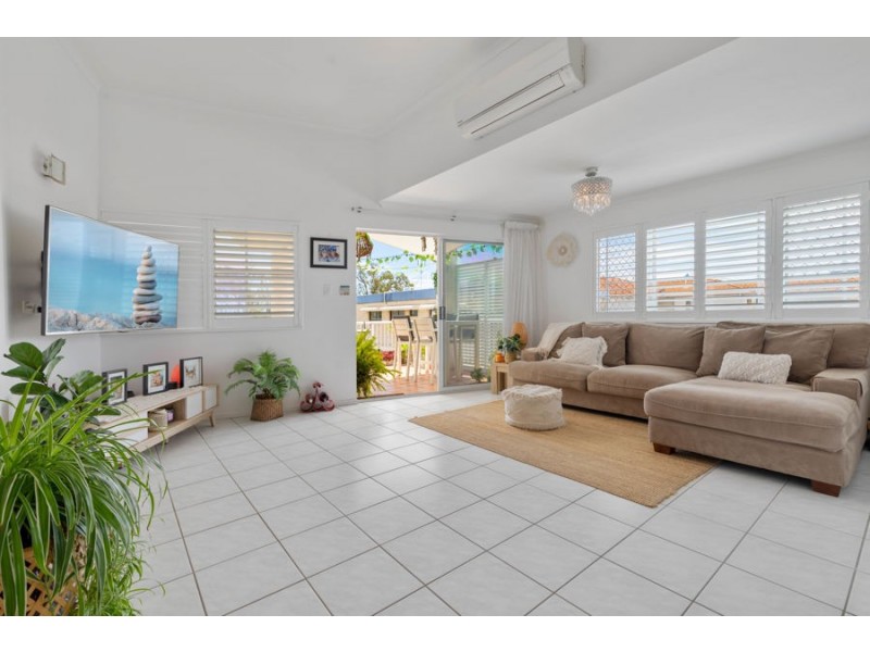 7/109-111 Bradman Ave, Maroochydore QLD 4558