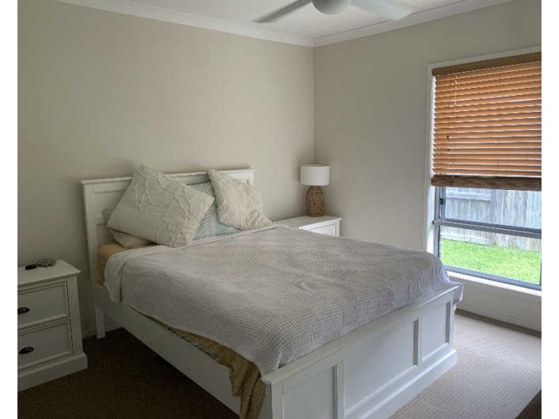 18 Apple Crescent, Caloundra West QLD 4551