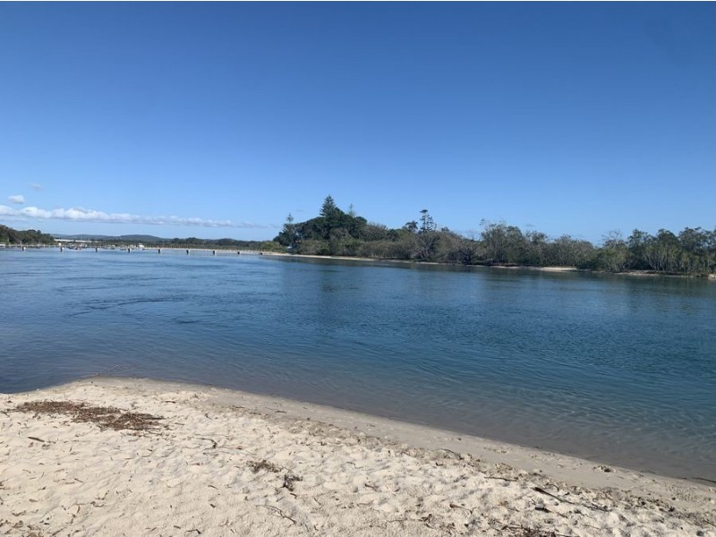 26 Broadwater Ave, Maroochydore QLD 4558