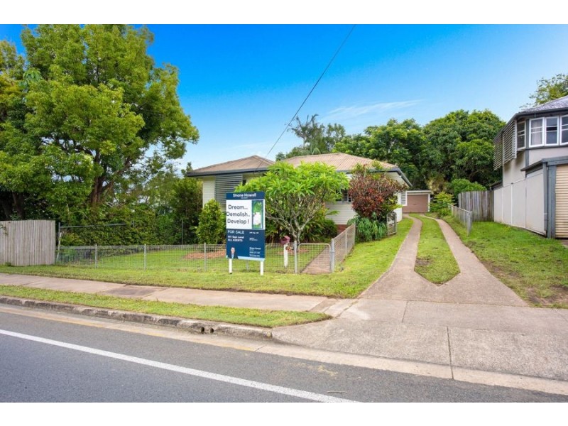 12 Arundell Ave, Nambour QLD 4560