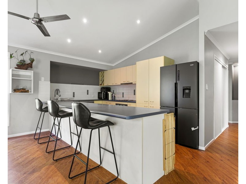 18 Kooralbyn Court, Nambour QLD 4560