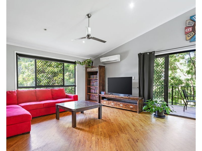 18 Kooralbyn Court, Nambour QLD 4560