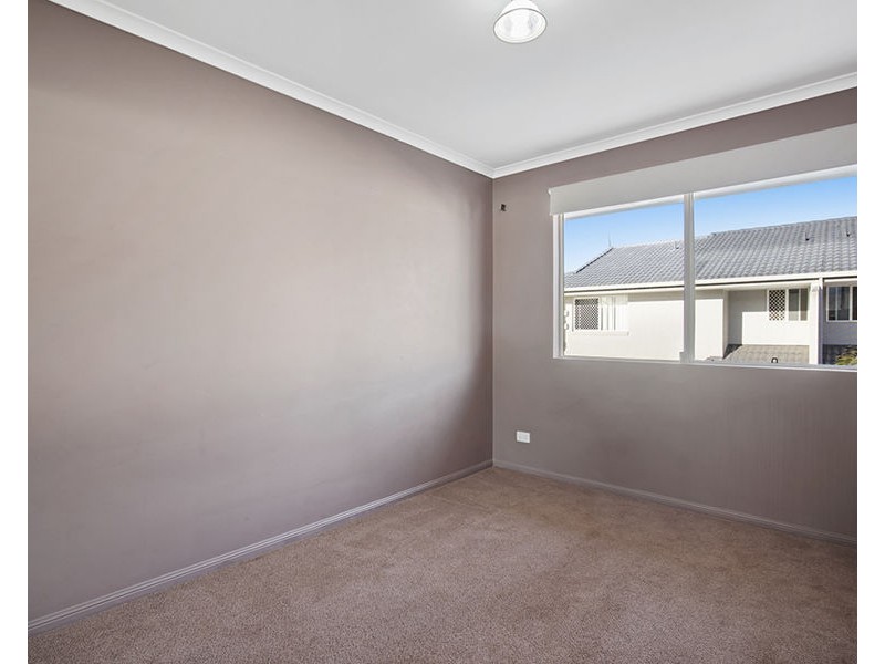 2/38 Dalton Drive, Maroochydore QLD 4558