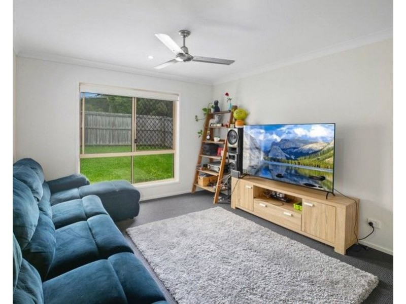 25 Parkview Drive, Little Mountain QLD 4551