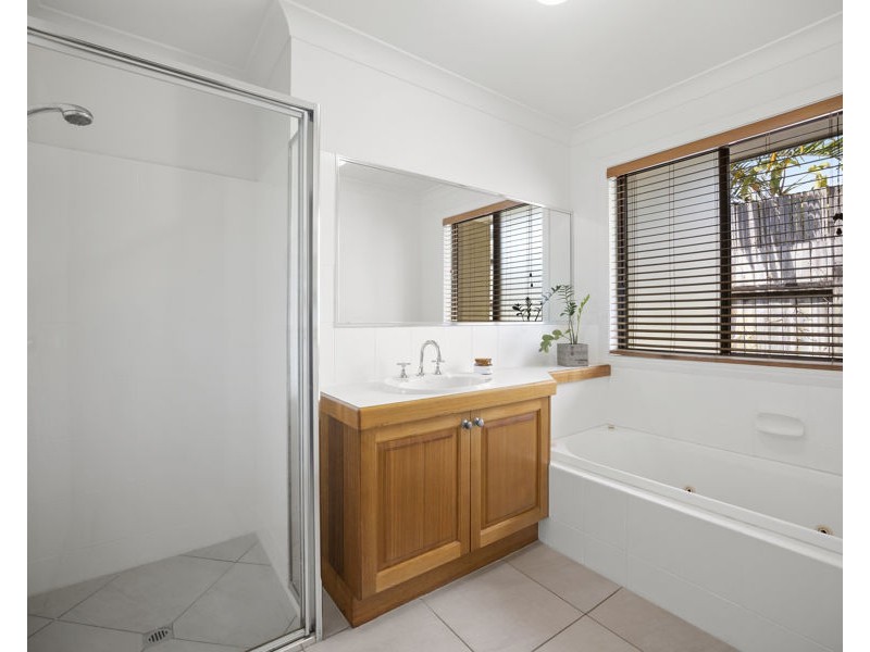 12 Lurnea Crescent, Mountain Creek QLD 4557