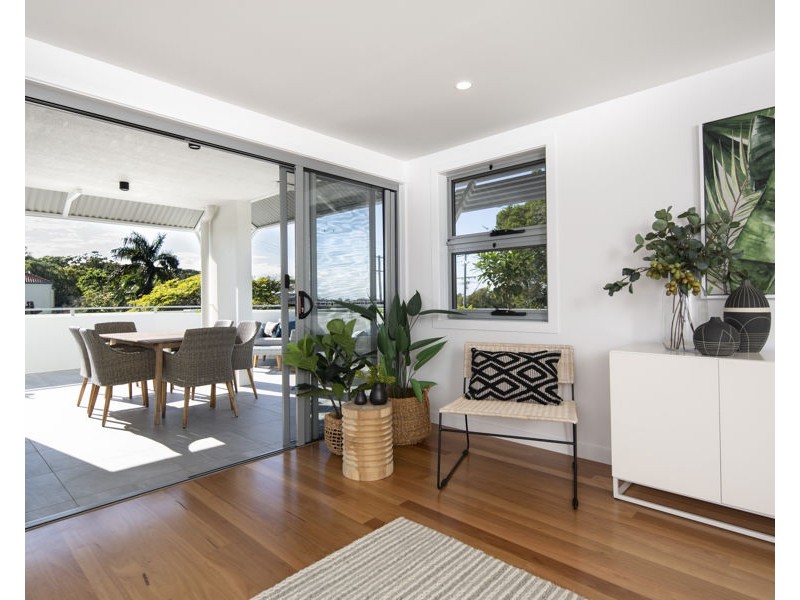 2/2 Pioneer Crescent, Buderim QLD 4556