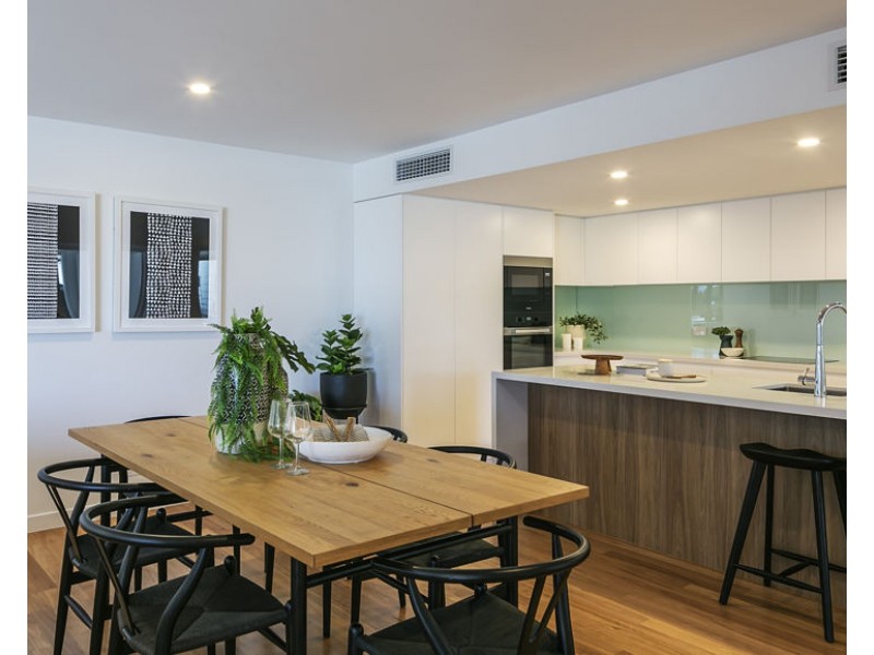 2/2 Pioneer Crescent, Buderim QLD 4556