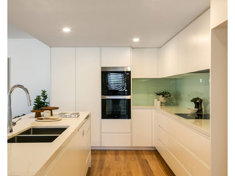 2/2 Pioneer Crescent, Buderim QLD 4556