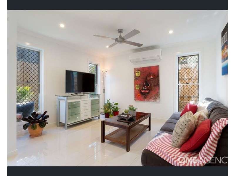 4/7 McAneny Street, Redcliffe QLD 4020